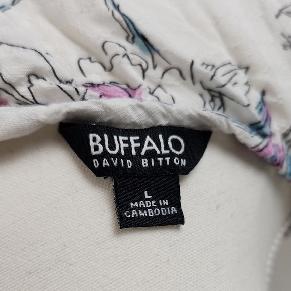 Buffalo David Bitton Relaxed Tie Front Blouse in White and Pink - Picture 2 of 7